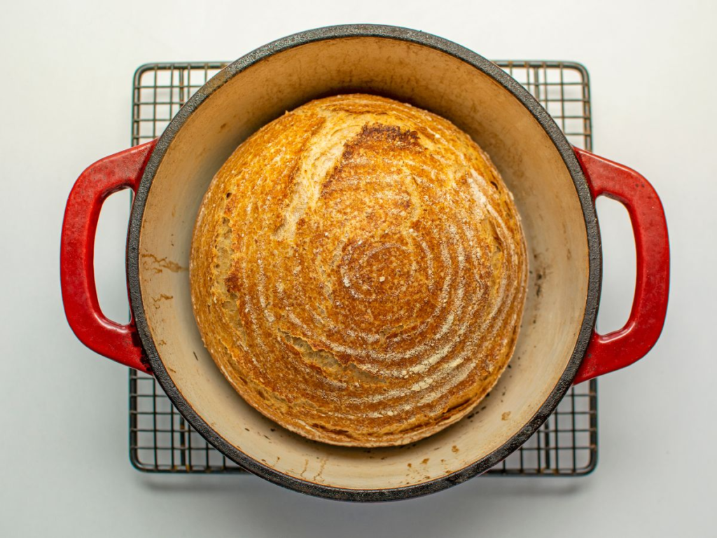 Top 5 Picks Best Dutch Oven for Sourdough Bread Baking! DEALiciousness