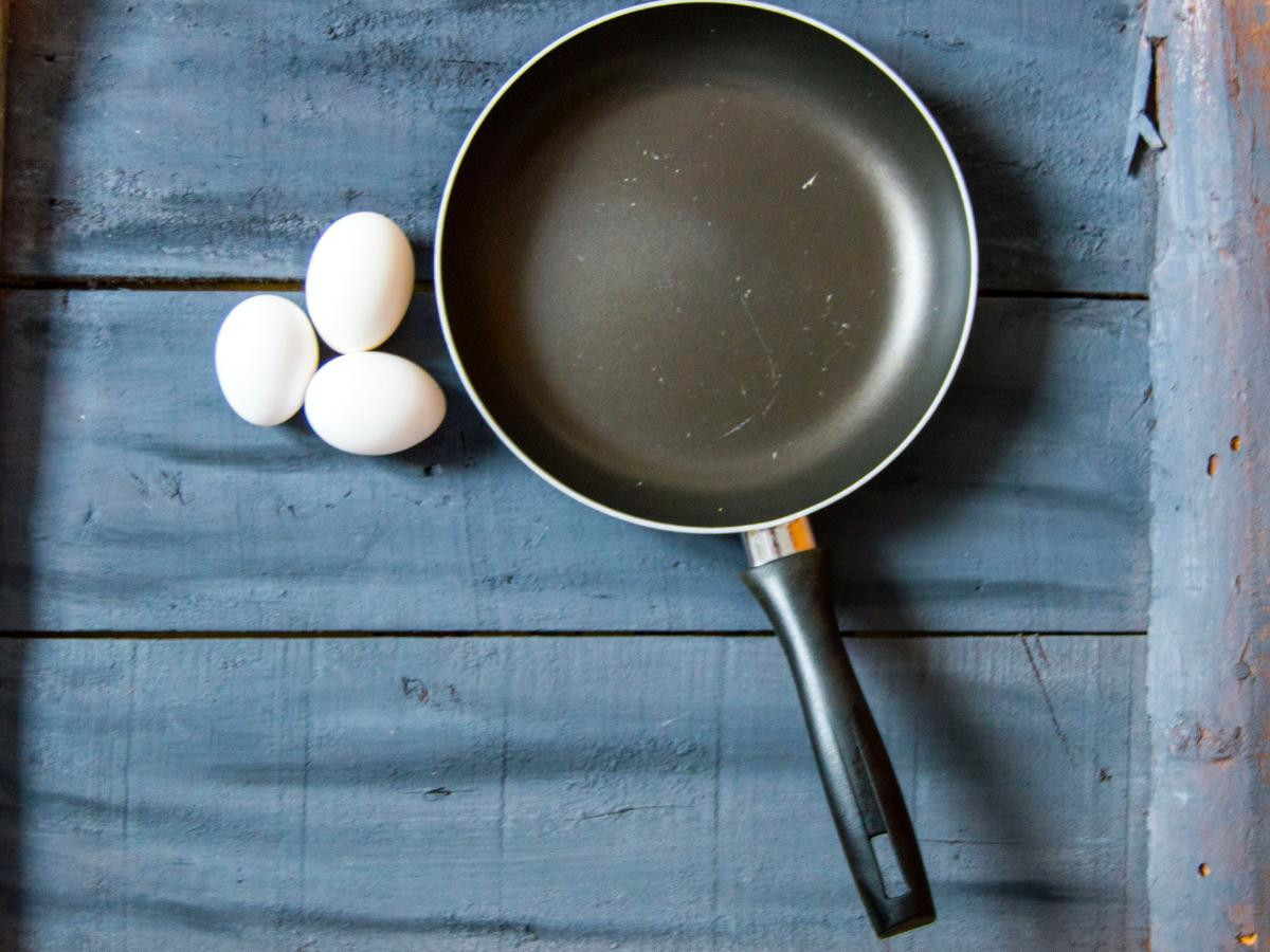 eggs with frying pan