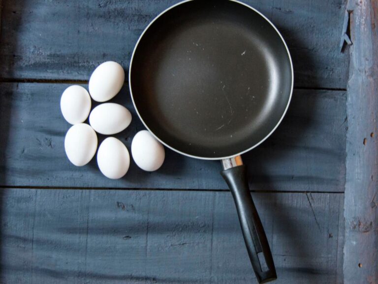 9 Options For The Best Omelette Pan: Reviewed & Tested