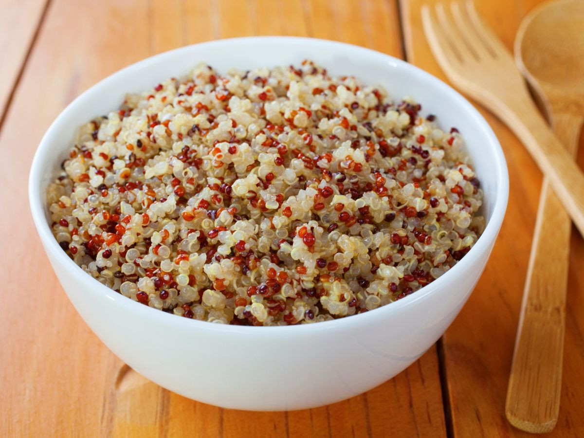 White quinoa and Red
