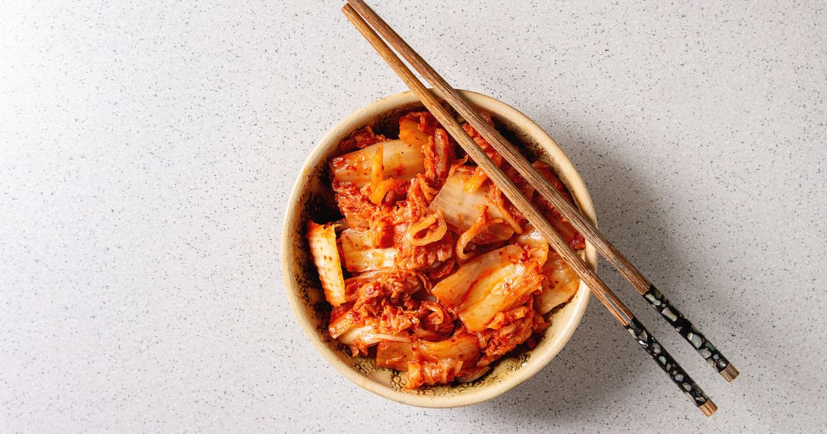 what does kimchi taste like