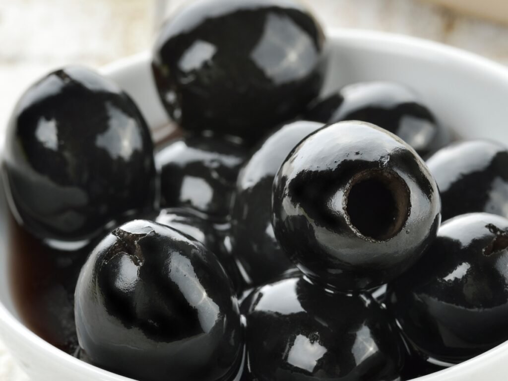 what do olives taste like
