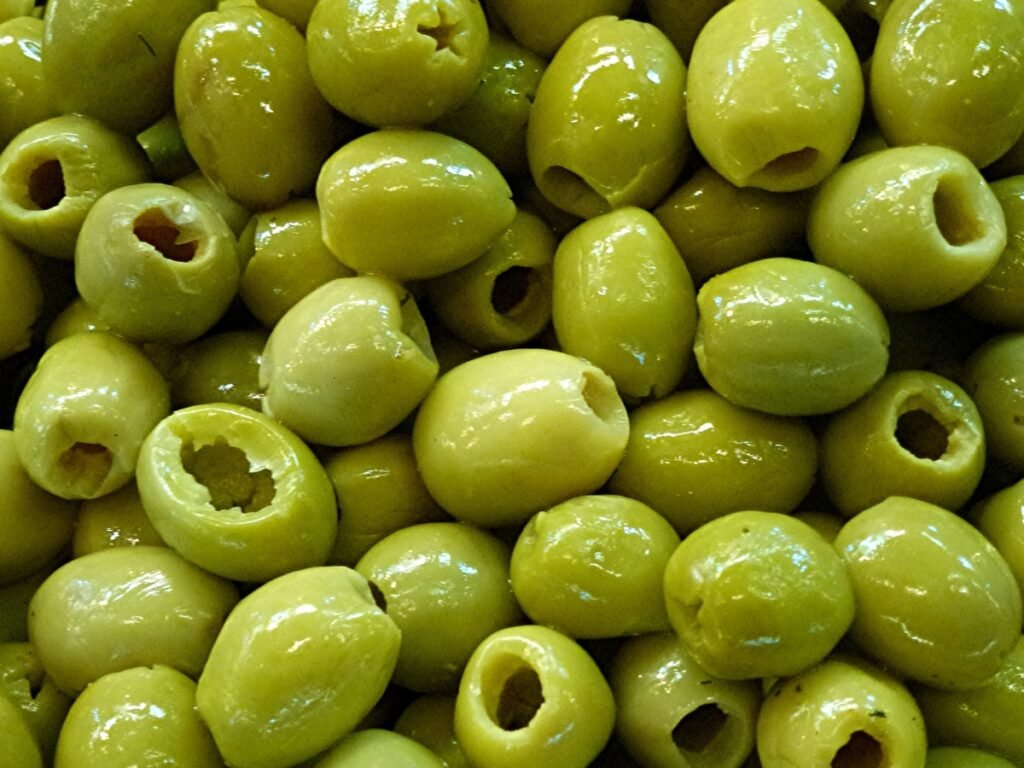 what do olives taste like