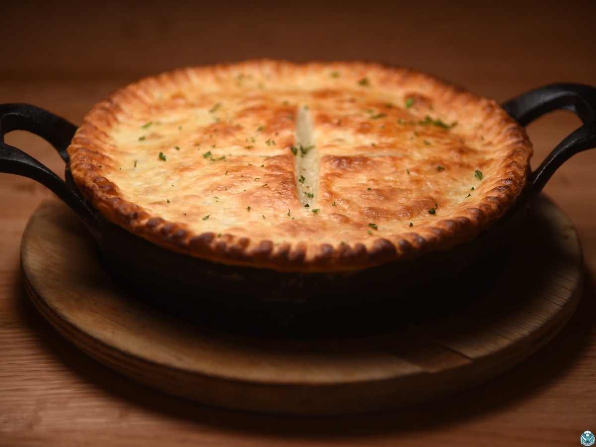 chicken pot pie in cast iron