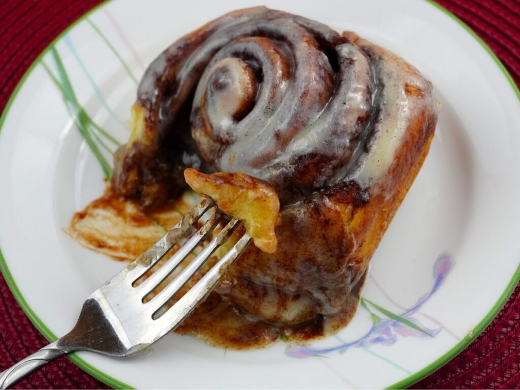 Sourdough Cinnamon Rolls