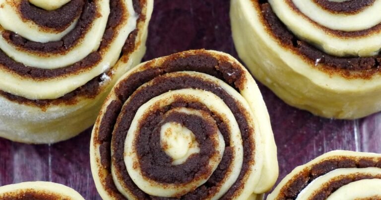 Sourdough Cinnamon Rolls