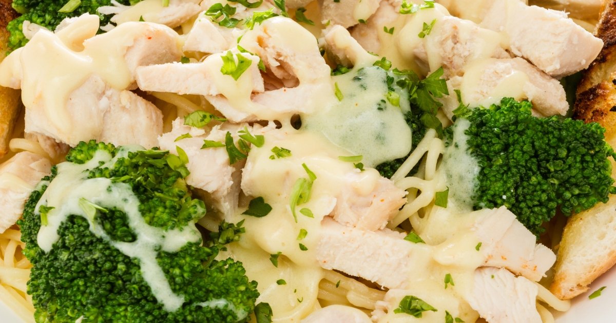 Baked Chicken Alfredo with Broccoli