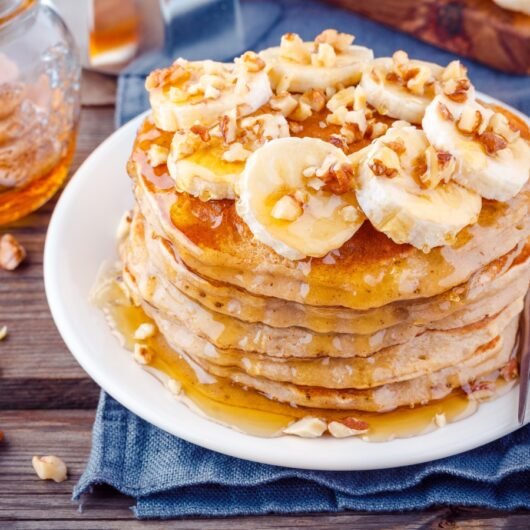 Banana Oatmeal Pancakes