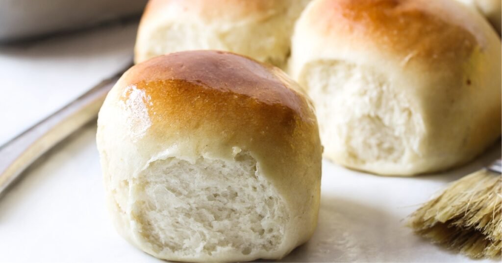 Garlic Parmesan Dinner Rolls